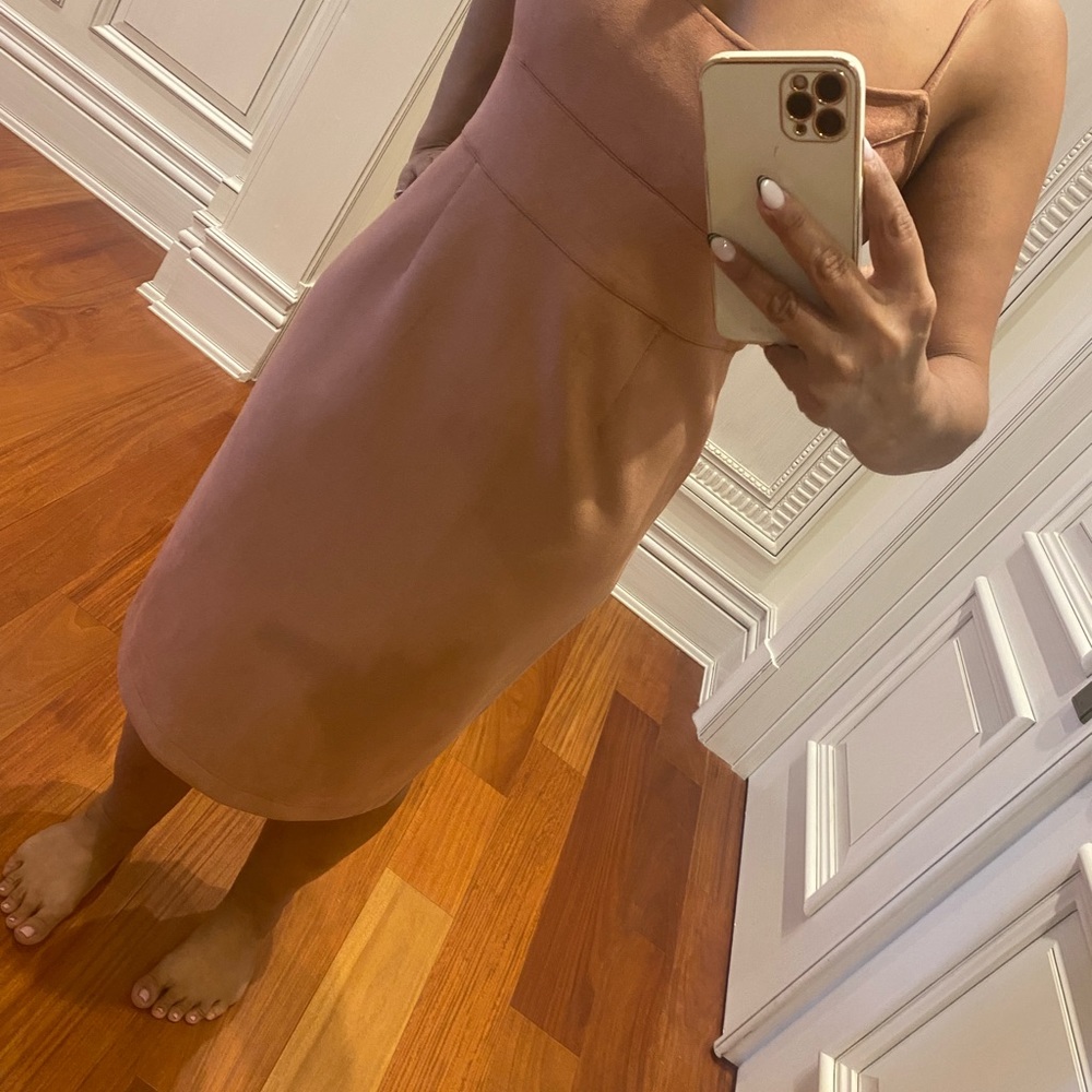 Dusty pink knee length dress worn 1x